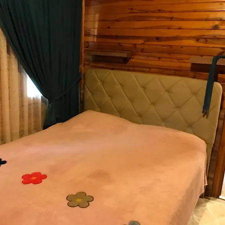 Mustafa Zahmaci Prázdninový dům Kemer